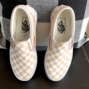 Slip on ladies vans size 5.5 dusty pink